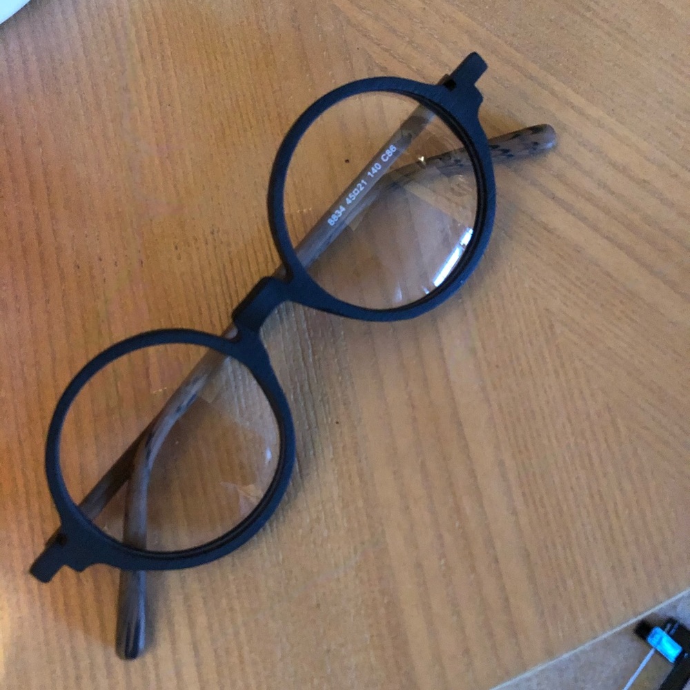 Wooden frame glasses